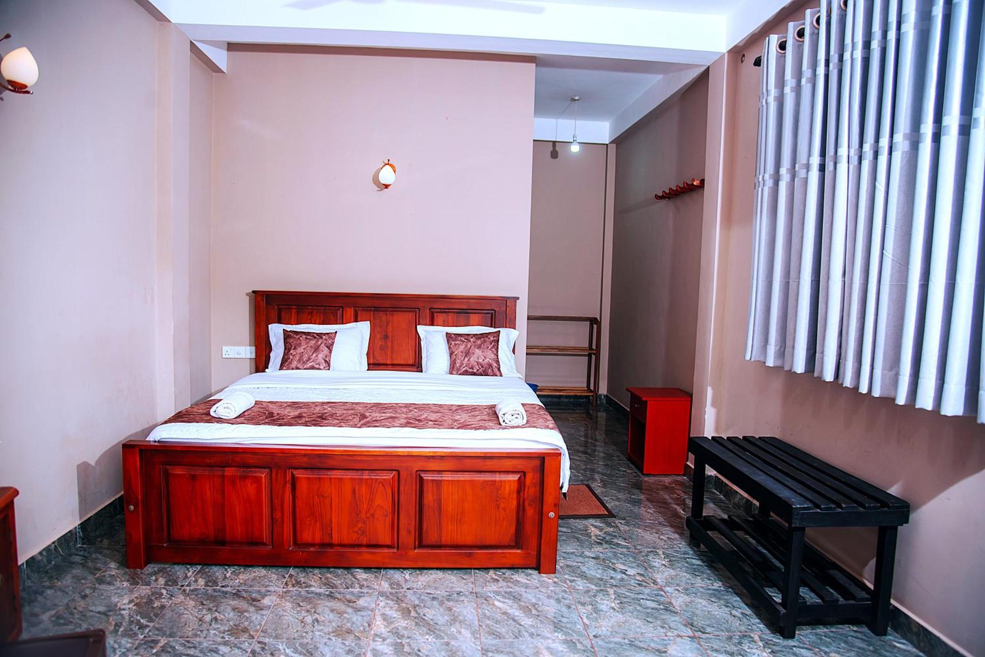 Freedom Guest Inn Элла Экстерьер фото